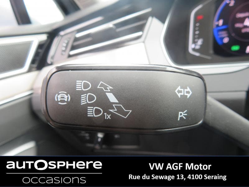 Volkswagen Passat Elegance Business - 30