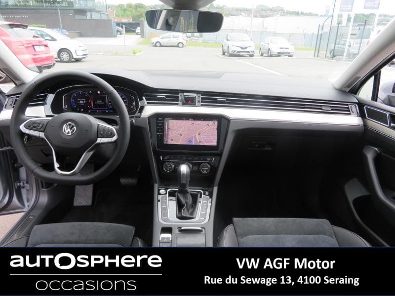Volkswagen Passat Elegance Business - 2