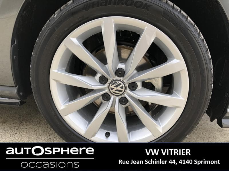 Volkswagen Golf R-Line - 9