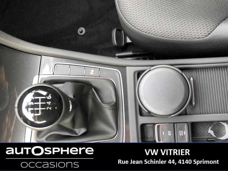 Volkswagen Golf R-Line - 24