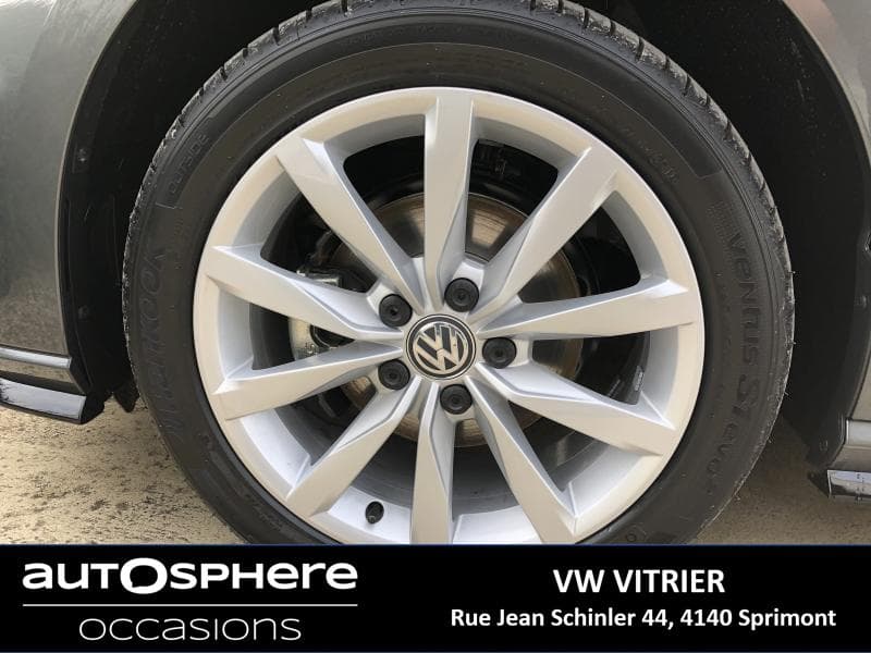 Volkswagen Golf R-Line - 7