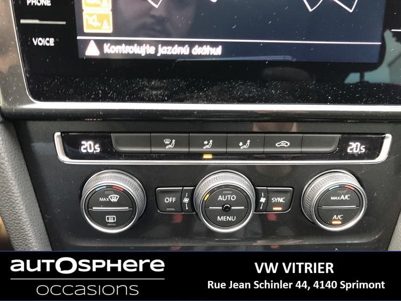 Volkswagen Golf R-Line - 23
