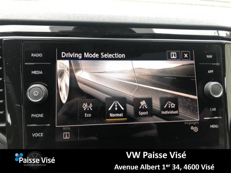Volkswagen T-Roc BLACK STYLE - 16