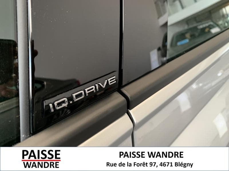 Volkswagen Polo Polo IQ 1.l essence 80cv - 9