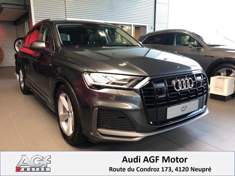Audi Q7 S-Line - 2