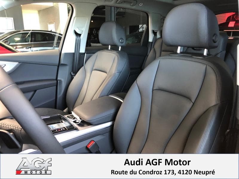 Audi Q7 S-Line - 8