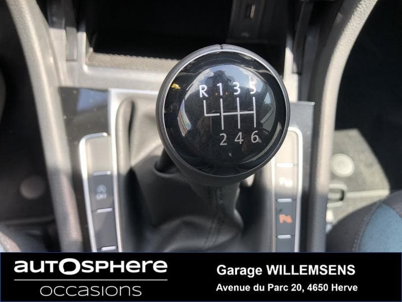 Volkswagen Golf IQ DRIVE - 20