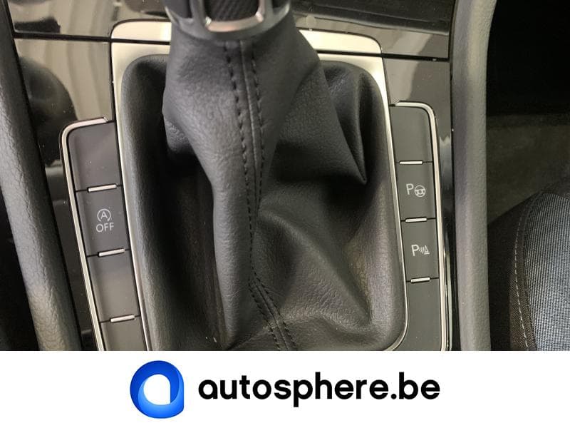 Volkswagen Golf IQ Drive - 8
