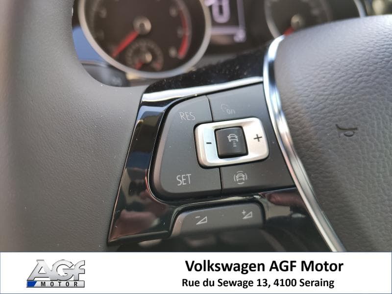 Volkswagen Golf IQ Drive - 18