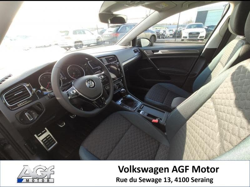 Volkswagen Golf IQ Drive - 2