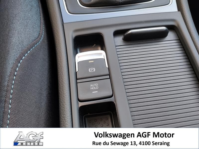 Volkswagen Golf IQ Drive - 19