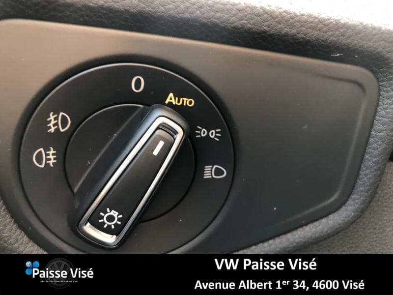 Volkswagen Touran III Highline - 16