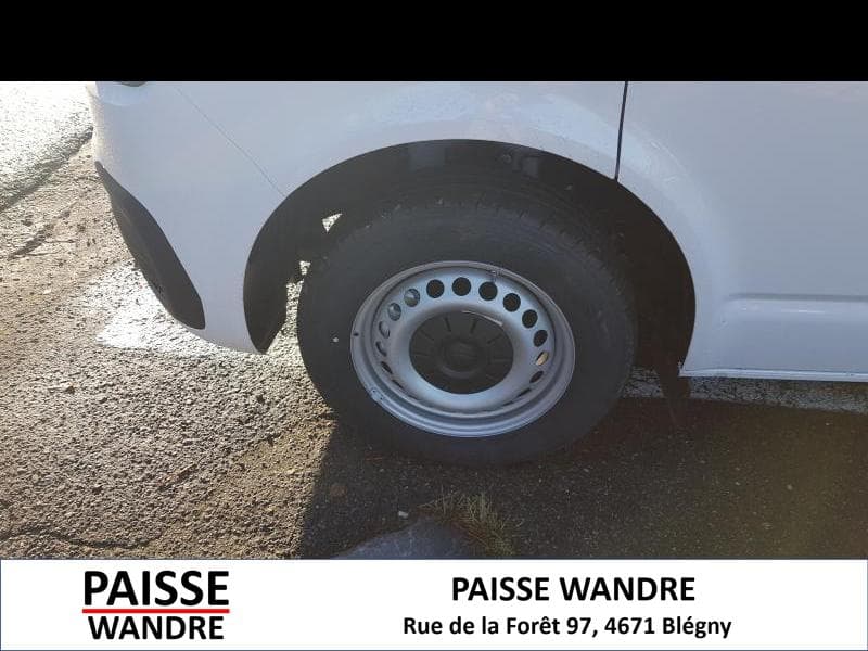 Volkswagen Transporter new transporter T6.1 court 2.0 - 18