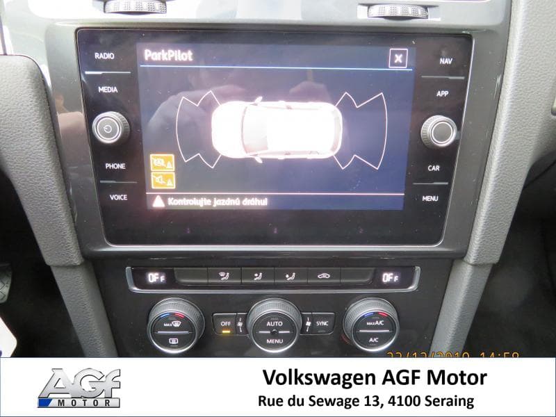 Volkswagen Golf R-LINE - 38