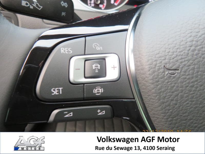 Volkswagen Golf R-LINE - 25