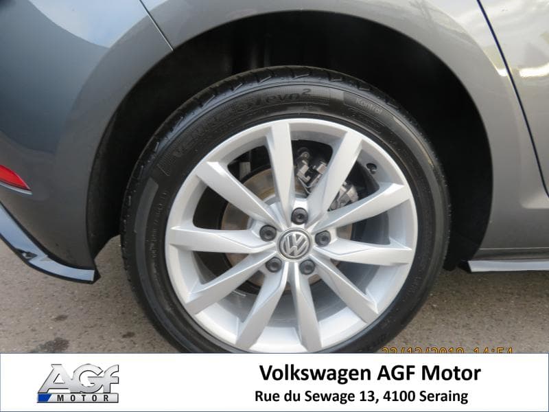 Volkswagen Golf R-LINE - 21