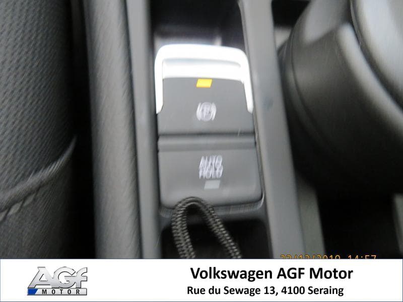Volkswagen Golf R-LINE - 32