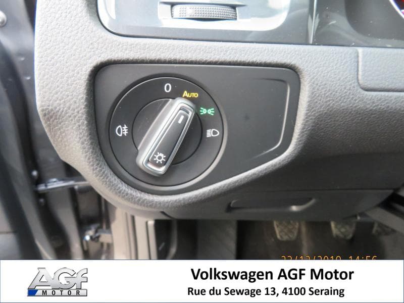 Volkswagen Golf R-LINE - 24