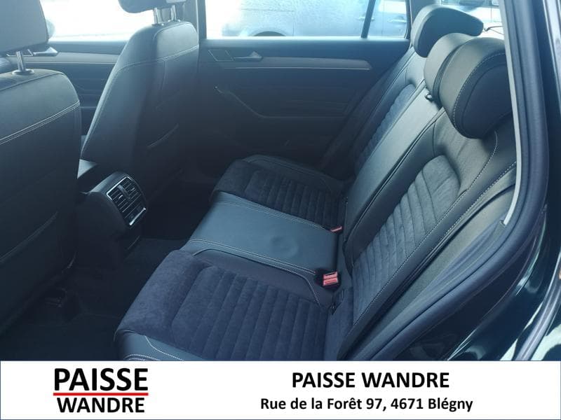 Volkswagen Passat Variant Elegance - 11