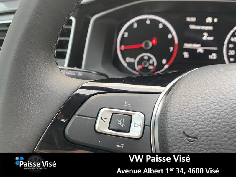 Volkswagen Polo VI Highline - 12