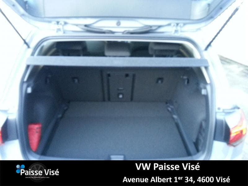 Volkswagen Golf 8 - 13