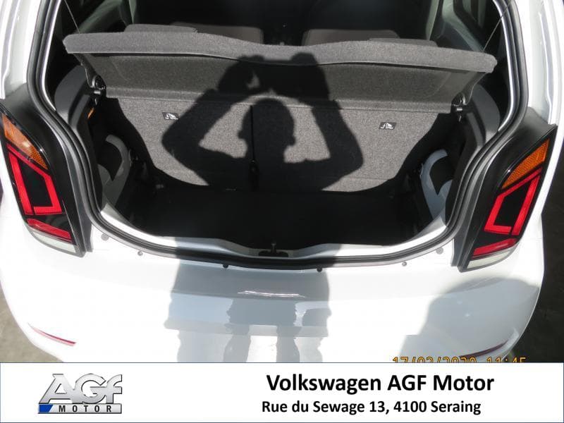 Volkswagen Up! black style - 23