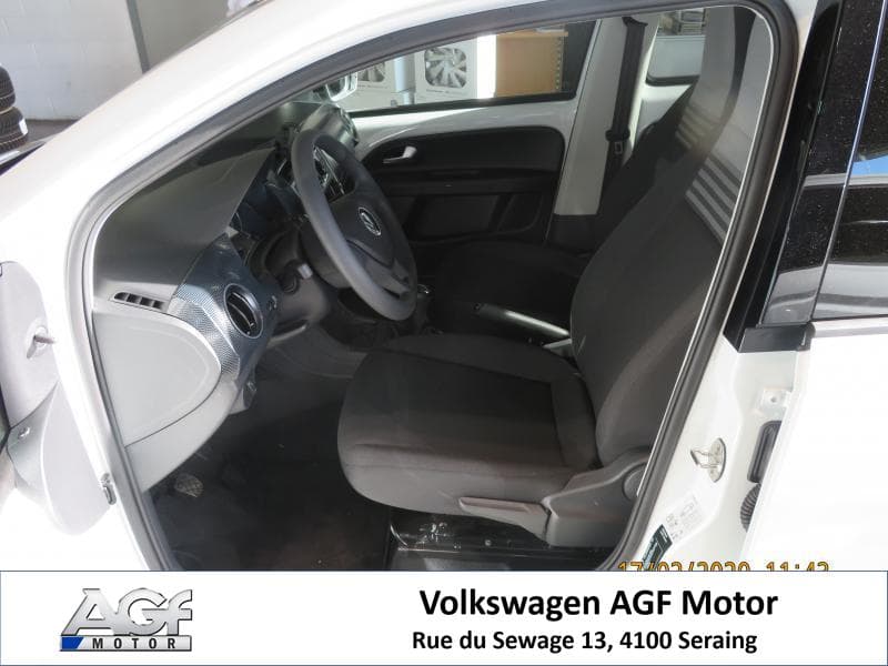 Volkswagen Up! black style - 12