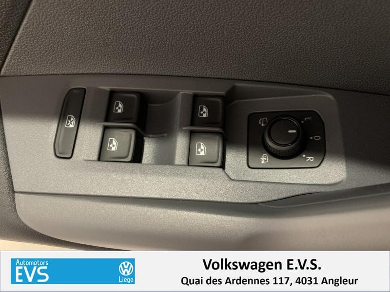 Volkswagen T-Cross Life R-Line - 17