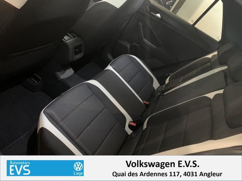 Volkswagen T-Roc Sport - 17