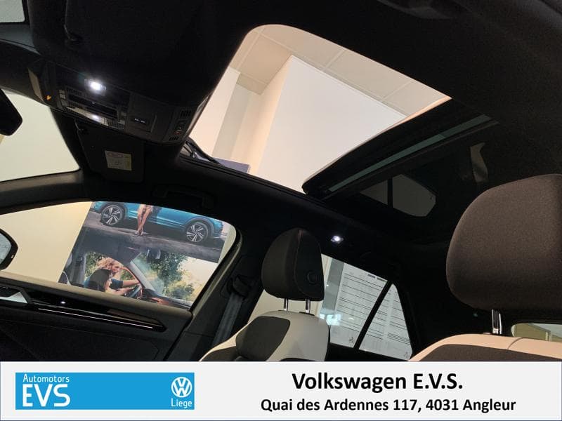 Volkswagen T-Roc Sport - 22