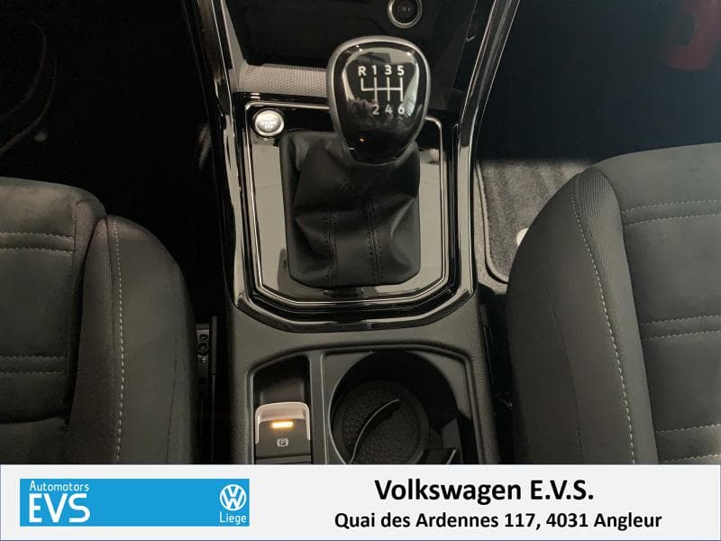 Volkswagen Touran Highline - 16