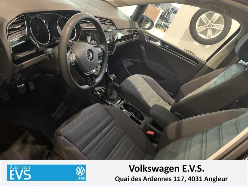 Volkswagen Touran Highline - 8