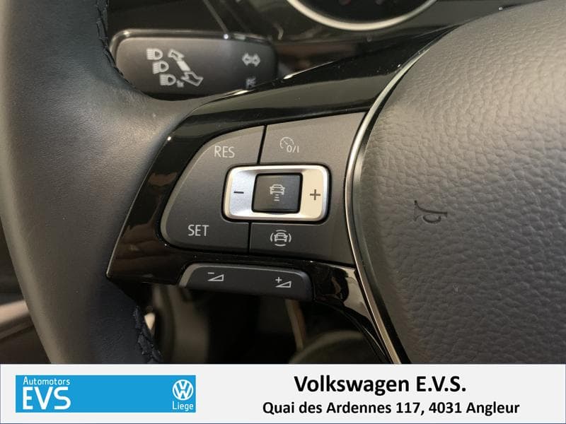 Volkswagen Touran Highline - 17