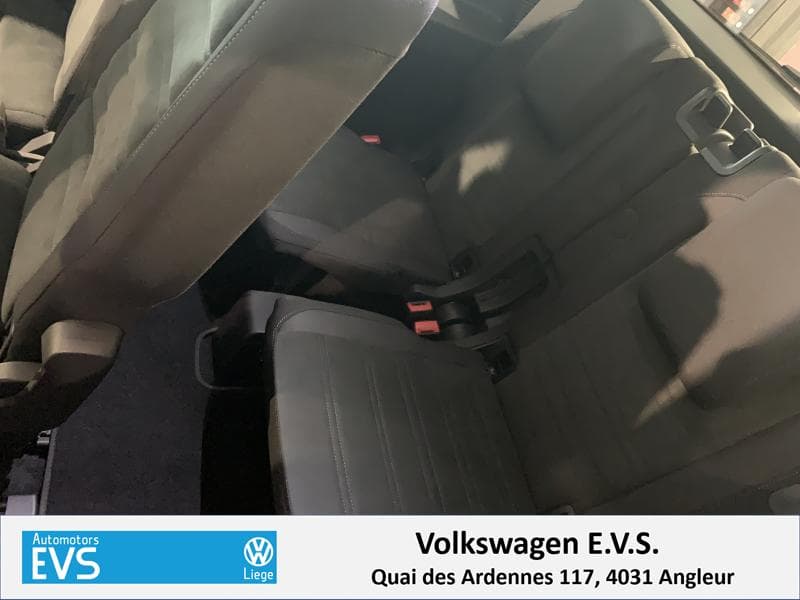 Volkswagen Touran Highline - 24