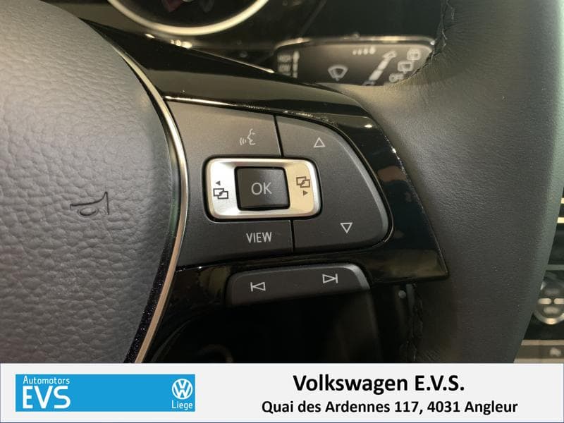 Volkswagen Touran Highline - 18