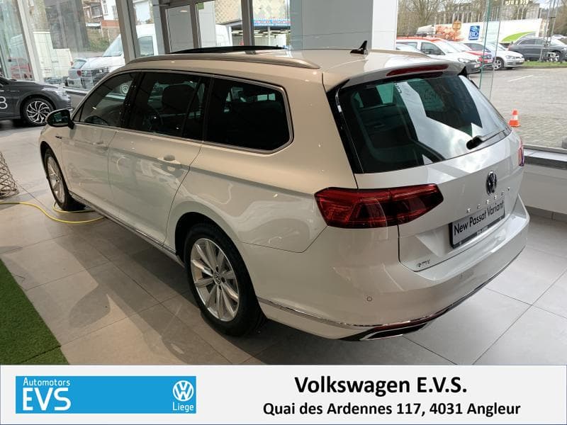 Volkswagen Passat Variant GTE - 3