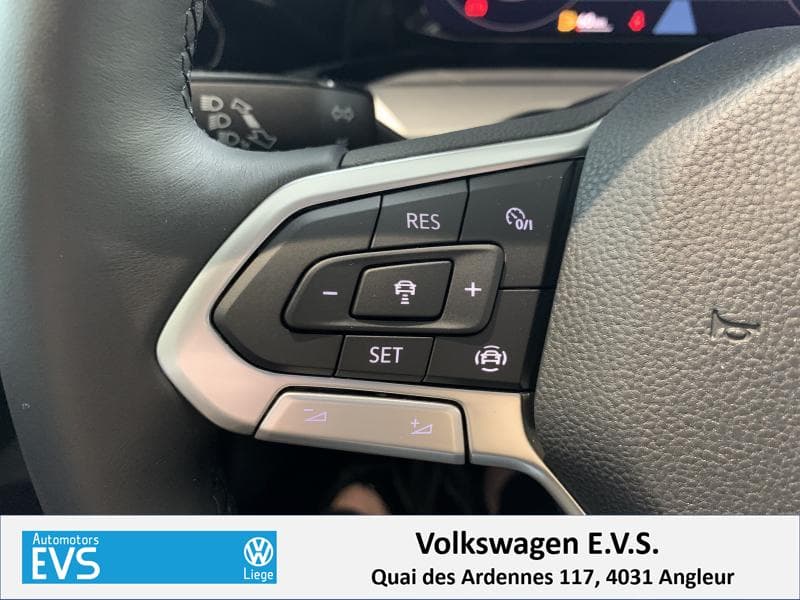 Volkswagen Golf Life 1st Edition - 19