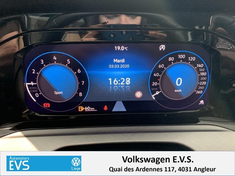 Volkswagen Golf Life 1st Edition - 10