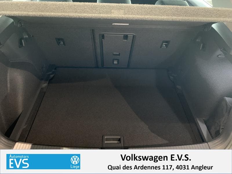 Volkswagen Golf Life 1st Edition - 24