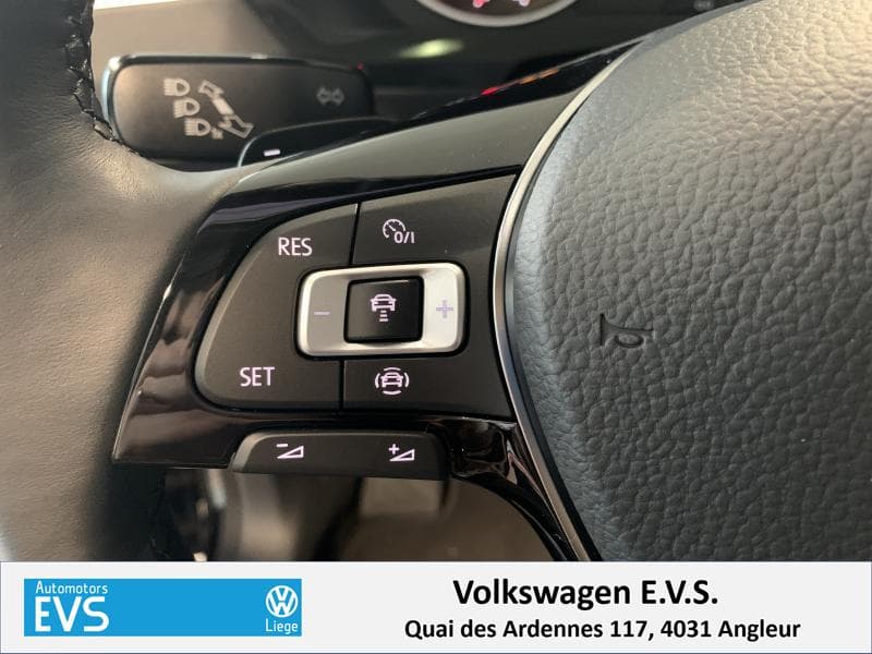 Volkswagen Tiguan Comfortline - 15