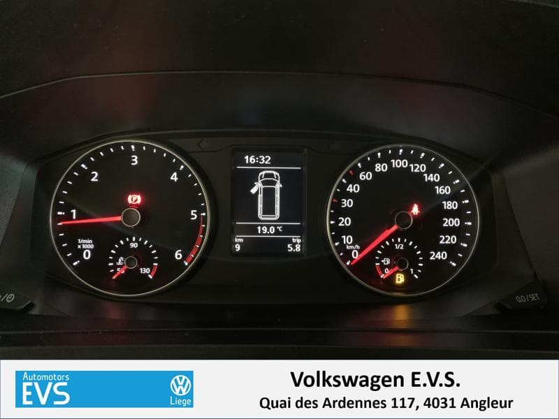 Volkswagen Transporter T6 Fourgon - 8