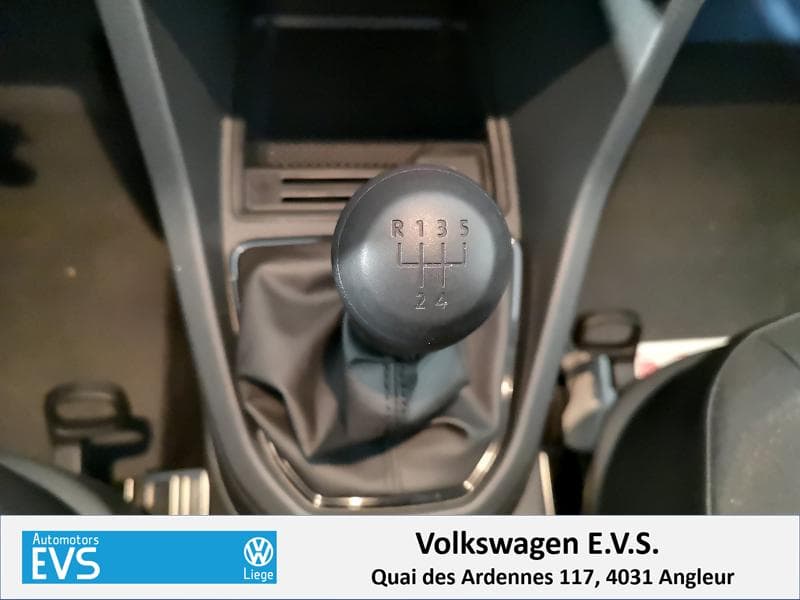 Volkswagen Caddy Fourgon - 20