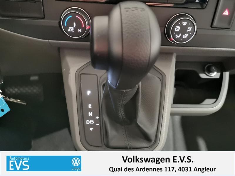 Volkswagen Transporter T6.1 - 23