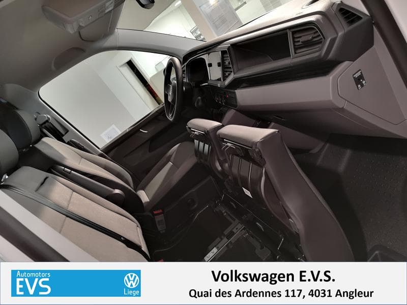 Volkswagen Transporter T6.1 - 12