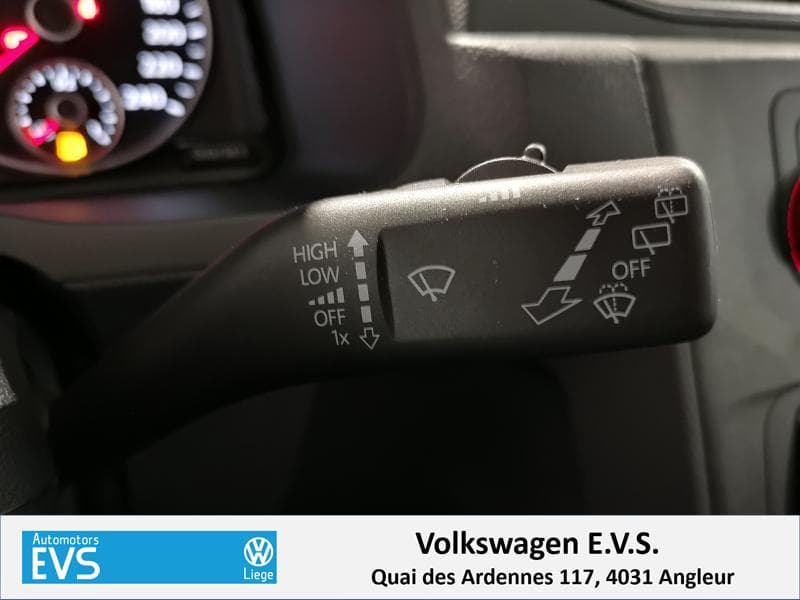 Volkswagen Caddy Fourgon - 17