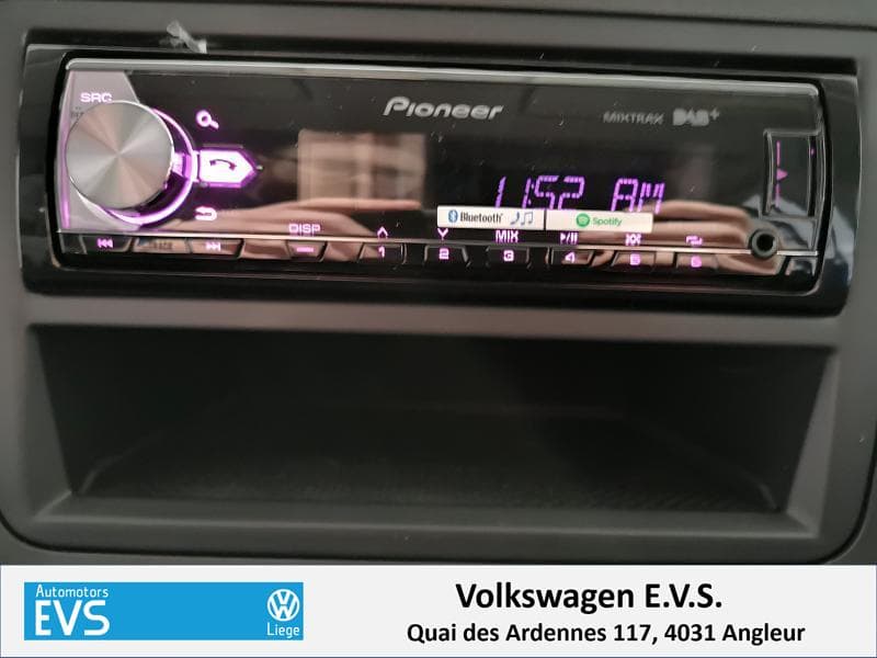 Volkswagen Caddy Fourgon - 20