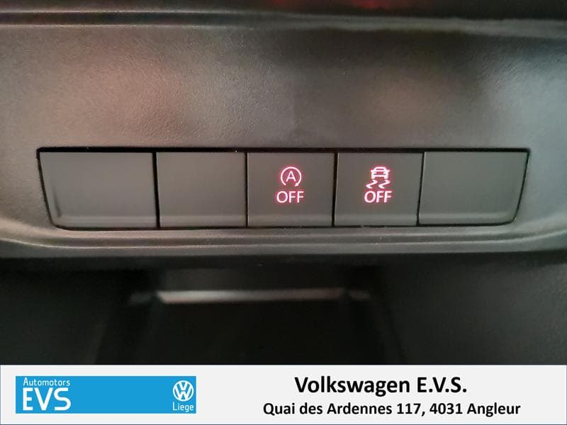 Volkswagen Caddy Fourgon - 21