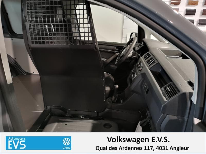 Volkswagen Caddy Fourgon - 10