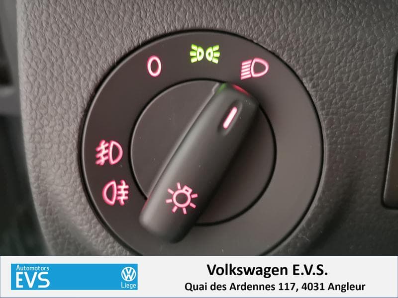 Volkswagen Caddy Fourgon - 15