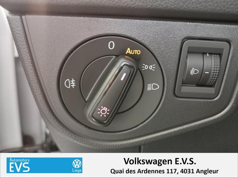 Volkswagen Polo VI Comfortline - 14